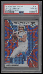 2020 Panini Mosaic Reactive Blue Justin Herbert 10 PSA #263