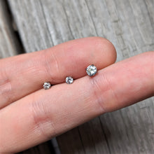16G 1/4 Clear CZ Gem G23 Titanium 4mm Cartilage Tragus Earring