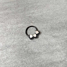 16G 3/8 Aurora Gem Black Rococo Trio Heart Hinged Segment Ring