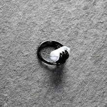 16G 3/8 White Howlite Black Claw Obelisk Hinged Segment Ring