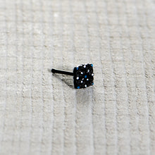 20G 1/4 Black Lacy Rhombus Nose Bone