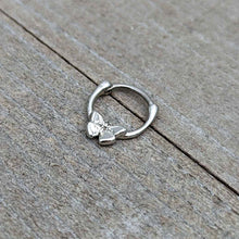 16G 5/16 Simple Textured Butterfly Cartilage Clicker