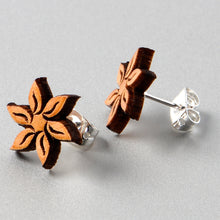 Natural Maple Wood Blooming Flowers Stud Earrings