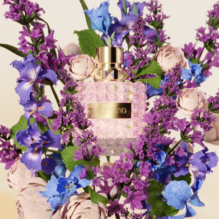 Valentino Donna Eau de Parfum bottle, high-resolution official product image