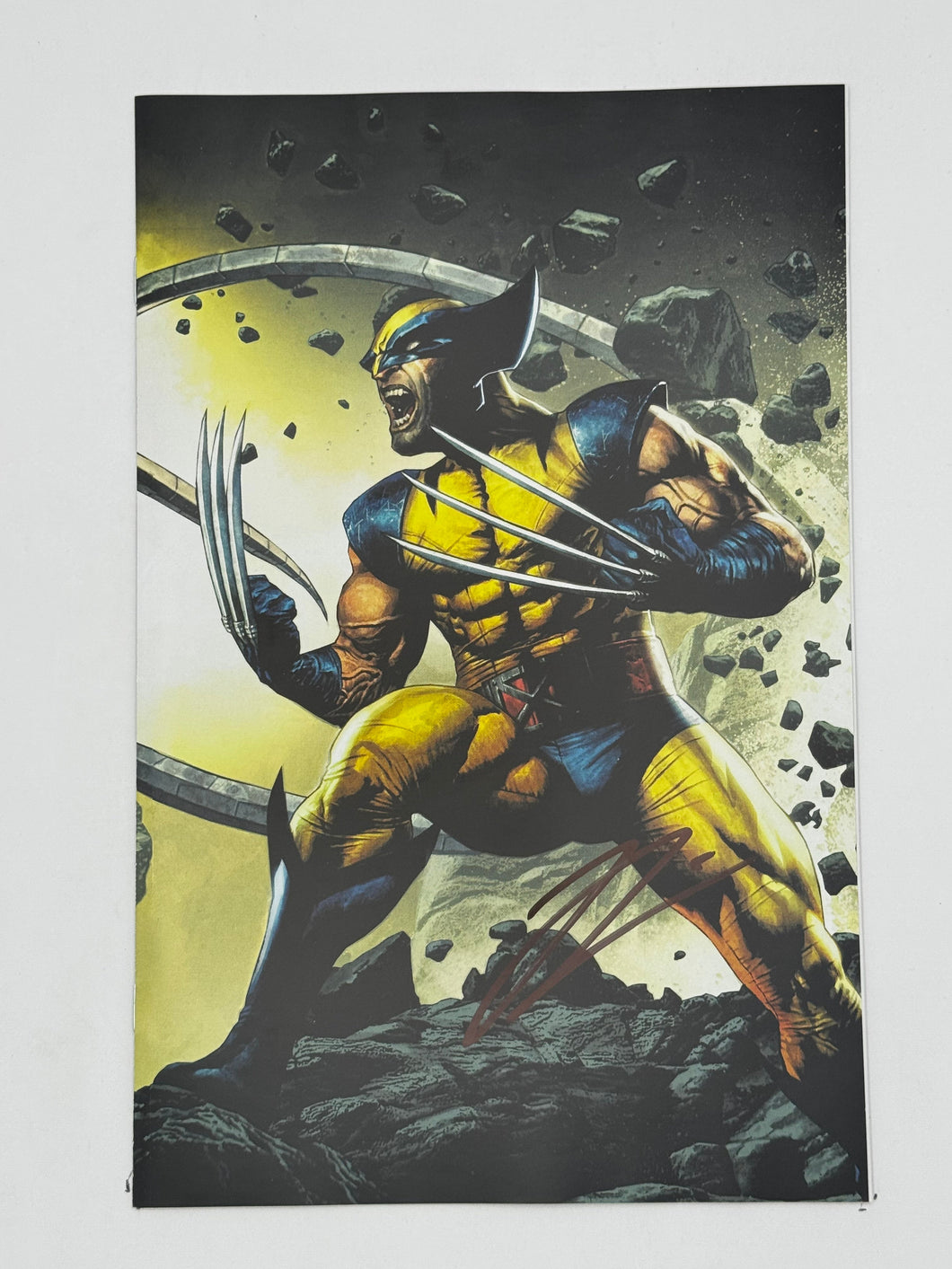 [Signed by Hickman] Wolverine: Revenge - Red Band #4 Virgin Unknown Comics Suayan Convention Exclusive Var Explicit Content [INST]