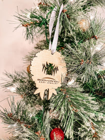 Wood Holiday Vampire Wreath Christmas Ornament